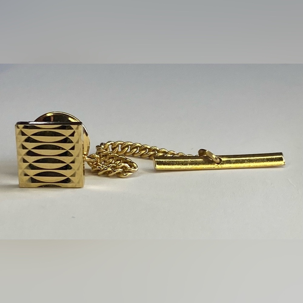 Vintage art deco gold tone tie tack